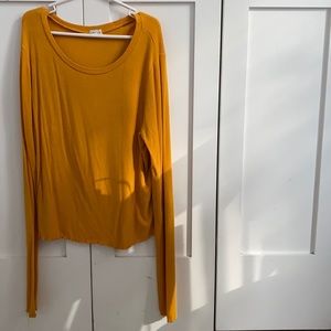Long Sleeve Lettuce Trim Top